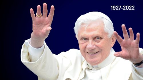 Papa Benedict al XVI-le a trecut în neființă